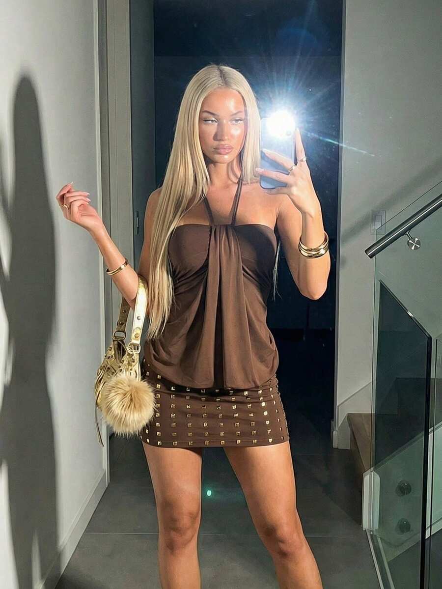 SHEIN ICON Đầm ngắn cổ yếm màu nâu dành cho nữ, phong cách Boho Hippie miền Tây, thích hợp cho kỳ nghỉ, du lịch, Goth, đi chơi, câu lạc bộ, Coachella, xếp ly, đính đinh tán, thời trang mùa hè. - màu nâu - Xem 1