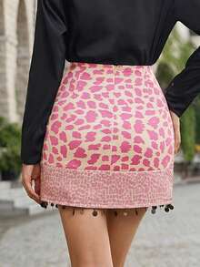 Aveloria Modichic Rok Lilit dengan Hiasan Pom Pom Motif Leopard dan Simpul di Samping - Berwarna merah muda - View 2