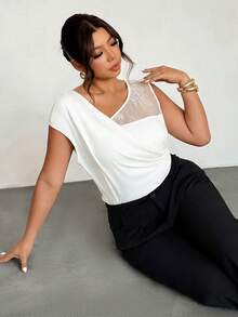 Firerie 女士优雅简约浪漫精致时尚度假新款日常通勤不对称蕾丝拼接荷叶边白色T恤上衣，春夏款 - 白色 - 查看 7