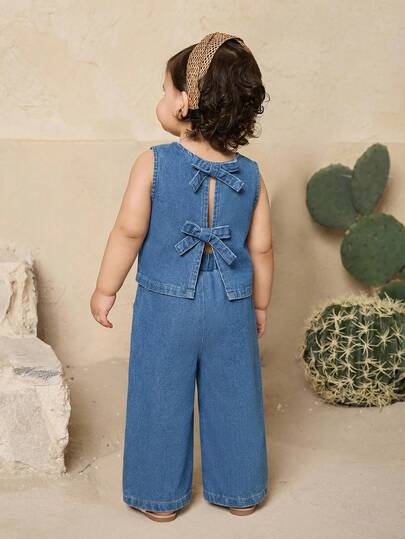 Conjunto de Regata com Babados e Calça para Bebê Menina no Verão