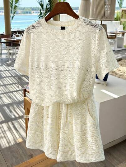 GlowEve 女士休闲度假风纯色镂空提花针织两件套，宽松圆领短袖T恤和高腰抽绳防走光宽松休闲短裤