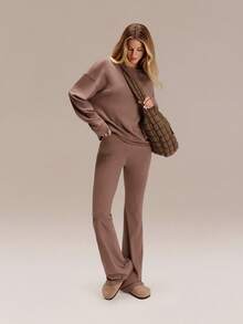 GLOWMODE SoftSerene 莫代尔舒适伴侣柔软丝滑透气及腰船领套头卫衣日常休闲装 - 摩卡棕 - 查看 6