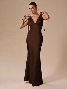 xheSHEIN  Vestido de unicolor minimalista y sexy de cuello en V profundo, espalda descubierta y lazo, color amarillo crema, adecuado para fiestas, cócteles, ocasiones formales, dama de honor, cumpleaños, Navidad, casual de negociosxhe - Café integral - Ver 5
