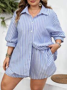 SHEIN CURVE+ Curve 尺码 US22 音乐节、海滨度假、波西米亚风女士夏季休闲两件套，法式亚麻质感，包含宽松条纹衬衫和短裤，适合夏季度假，舒适百搭，波西米亚风格，也适合孕妇、海滩、泳衣罩衫、优雅教师装。 - 藍白色 - 查看 10