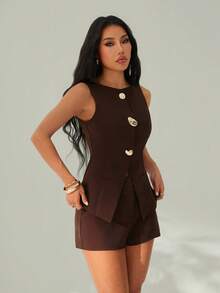 SHEIN PETITE Conjunto de dos piezas elegante, sencillo, sofisticado, de moda, para ir al trabajo, urbano, moderno y casual para mujer con hebilla metálica, chaleco y pantalones cortos en color marrón. - Marrón - Ver 7