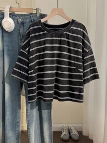 SHEIN EZwear 大码休闲短袖T恤，3D立体花卉刺绣，水洗棉，春夏宽松版型，半袖条纹上衣，休闲女式棉质上衣，女士衬衫，新款条纹T恤 - 灰色 - 查看 4