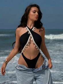 Swim SXY 女士夏季度假性感沙滩纯色纹理前交叉镂空后背贝壳装饰连体泳衣 - 黑色 - 查看 1