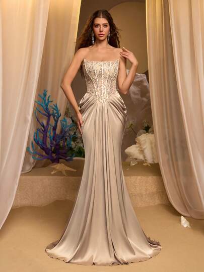 Glamrae Đầm dạ hội màu nâu sang trọng, quý phái, đính sequin, họa tiết hoa 3D lãng mạn, phối nhiều lớp vải satin, không dây vai, kiểu đuôi cá, có thể điều chỉnh dây buộc, thích hợp cho các buổi hẹn hò, kỳ nghỉ, tiệc độc thân, đám cưới và các sự kiện trang trọng.
