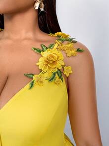 SOLERSUN Plus Size Women's Summer Elegant Yellow V-Neck Sleeveless Maxi Dress,3D Floral Embroidered Lace,A-Line Waist Cinched Vacation Holiday Resort Outfits - Yellow - View 7