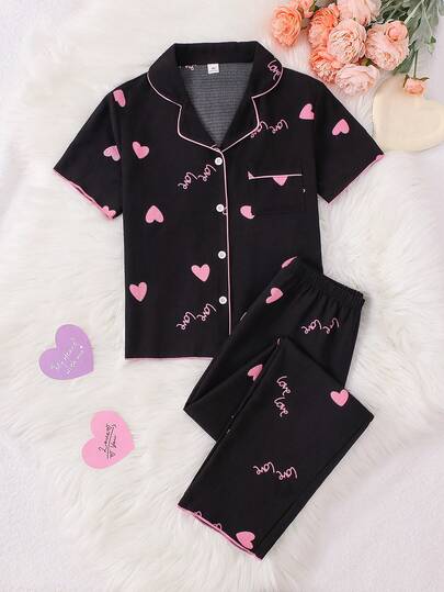 女童粉色爱心和情书印花短袖上衣和裤子套装，休闲舒适睡衣