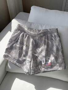 Comfortcana 女士休闲简约迷彩及光秃树枝美国国旗印花中腰宽松短裤，适合夏季外出穿着，女士短裤，夏季女士迷彩短裤，美国迷彩短裤，美国短裤 - 彩色 - 查看 4