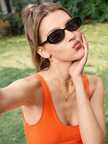 Shadewire 1 pièce Lunettes de mode de style bohème pour femmes, de protection pour l'extérieur, convenant aux voyages et à l'usage quotidien. Accessoires de mode rétro vintage - 2PC (noir gris blanc gris) - Voir 6