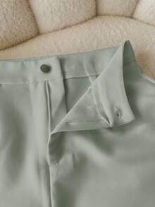 Airaco Quần short nữ màu trơn, kiểu dáng thường ngày, đa năng cho mùa hè đi làm. - màu xanh lá - Xem 4
