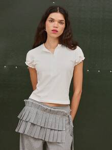 COUREZ Short Puff Sleeve Henley T-Shirt For Women,All White Summer Casual Occasion Button Up Y2K Tops,Cute Spring Festival Concert Outfits - Apricot - View 2