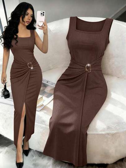 INAWLY Seksowna dopasowana sukienka plisowana z kwadratowym dekoltem i rozcięciem, elegancka, z metalową klamrą