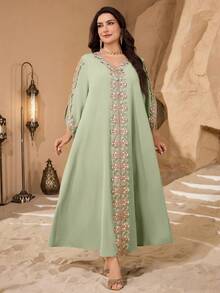 Al Najma Plus Size Solid Color Lace Trim Women Turkish Long Tunic, Arabic Traditional Maxi Dress - Green - View 6