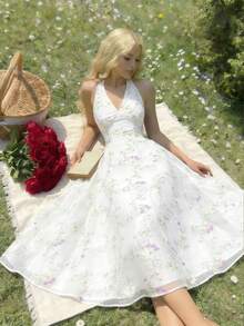 SHEIN MOD 花卉提花露背V领长裙，饰有蝴蝶结——复洛克风格，适合约会、派对、优雅宫廷风、节日、生日及舞会等场合。 - 彩色 - 查看 4