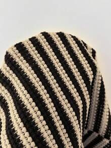 Elenzga 女士红白纹理针织面料收腰设计，优雅高品质，可作为个性化生日礼物、约会、派对、情人节、劳动节、旅行度假、街头风春夏无袖上衣，新款休闲简约撞色纹理面料交叉领口独特设计无袖背心 - 黑色 - 查看 8