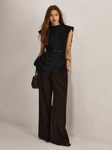 ATUI Studio Blusa sin mangas de unicolor con envolvente, adecuada para el uso diario en verano - Negro - Ver 2