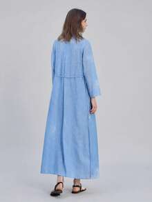 Ontre 女士浅蓝色双色雪纺衬衫，舒适柔软面料，翻领前开襟设计，简约休闲度假风，低调复古高端质感，适合邮轮旅行、中东简约奢华风等各种场合，是商务休闲都市通勤的理想之选，也是高品质机场穿搭，百搭应季单品，度假系列。 - 淺藍色 - 查看 5