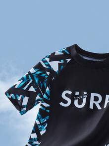 SHEIN 2 件套青少年男童休闲百搭印花图案圆领套头短袖泳衣和泳裤套装 - 彩色 - 查看 5