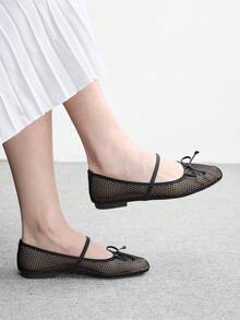 CUCCOO BIZCHIC Giày lười nữ đế bằng màu trơn, trang trí nơ, kiểu dáng thường ngày, đa năng, thích hợp cho mùa Giáng sinh và mùa xuân. - Màu đen 1 - Xem 4
