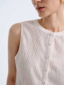 Aalyst Damen Sommer Ausflug, Date, Neujahr, Valentinstag, Ostern, Muttertag, Musikfestival, Naher Osten, Hochzeit, Sophisticated, Modisch, Elegant, Vintage, Casual, Minimalistisch, Pendeln, Romantisch, Urlaub ärmellose strukturierte Jacquard Rundhals Knopfleiste Figurbetontes Tank Top, Milchig Weiß - Beige - Übersicht 2