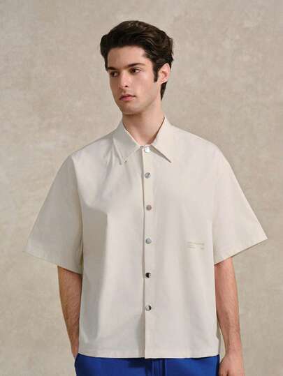 SWAVVY 男士都市时尚宽松短袖翻领方正衬衫，饰有英文字母图案，适合日常休闲穿着，Friends Tenniscore 出品