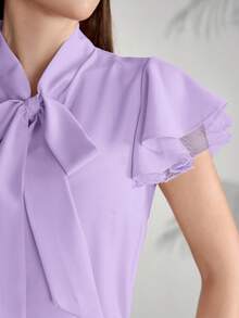 Modelyn Blus Elegan Wanita Warna Polos dengan Kerah Ikat dan Lengan Berkerut, Atasan Musim Panas - Purple - View 5