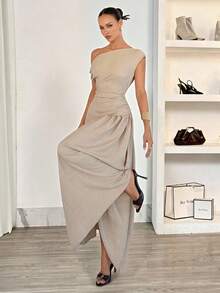 Siren Gaze 女士纯色不对称无袖修身褶皱连衣裙 - 杏色 - 查看 4