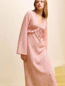 lacRébo Black Floral Print V-Neck Tie-Front Midi Dress With Ruffled Details And Long Sleeves - Red - View 8