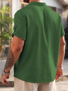 Manfinity Homme Plus Size Men's Solid Color Single-Breasted Casual Pocket Short Sleeve Shirt - Green - View 2