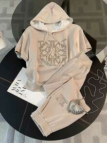 SHEIN 修身短款连帽衫插肩长袖套头衫+斜插口袋休闲裤套装 - 卡其色 - 查看 3