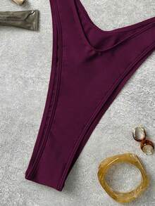 Bonvoyette 纯色粗肩带镂空时尚独特装饰性感度假连体泳衣 - 酒紅色 - 查看 3