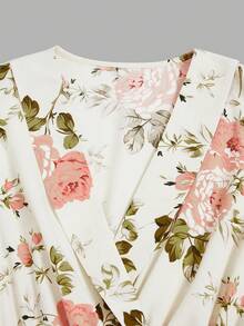 Qadelle Mẫu đầm mới về: Đầm casual tay loe cổ chữ V in hoa, thanh lịch, thích hợp cho kỳ nghỉ và mặc hàng ngày. - Nhiều màu - Xem 5