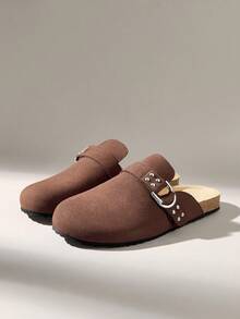 Solecia 女士新款半包式拖鞋，饰有铆钉，适合外出、居家、办公和休闲穿着 - 摩卡棕 - 查看 3
