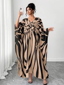 SHEIN Elenzya Đầm Abaya tay cánh dơi cổ chữ V thanh lịch in hoa dành cho nữ cỡ lớn mùa xuân/hè. - Màu Khaki - Xem 3