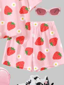 Bộ áo thun ngắn tay cổ tròn và quần short màu hồng kem, họa tiết hoa dâu tây ngọt ngào dành cho bé gái tuổi teen, thoải mái, phù hợp cho mặc hàng ngày vào mùa xuân/hè, đi nghỉ mát, lễ hội, đi chơi, mang đến không khí mùa xuân, không khí mùa hè, trang phục mùa xuân & hè, dễ chịu, bộ đồ bé gái sành điệu, trang phục thường ngày, quần áo trẻ em họa tiết hoa, bộ đồ mùa xuân & hè, phong cách mới, thư giãn, kỳ nghỉ hè thư thái, bộ đồ dâu tây nữ tính, bộ đồ mùa hè dễ thương cho bé gái, trang phục dâu tây dễ thương cho bé gái. - Nhiều màu - Xem 6