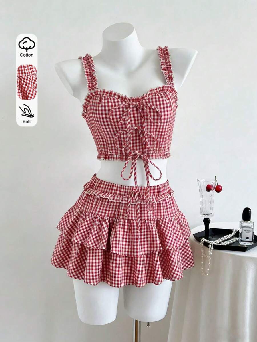 Sweetra Bộ đồ hai mảnh mùa hè gợi cảm dành cho nữ, gồm áo vest kẻ caro đỏ kiểu Pháp ngọt ngào và tinh nghịch, kết hợp với chân váy ngắn ôm sát kiểu công chúa nhiều lớp. - Đỏ - Xem 1