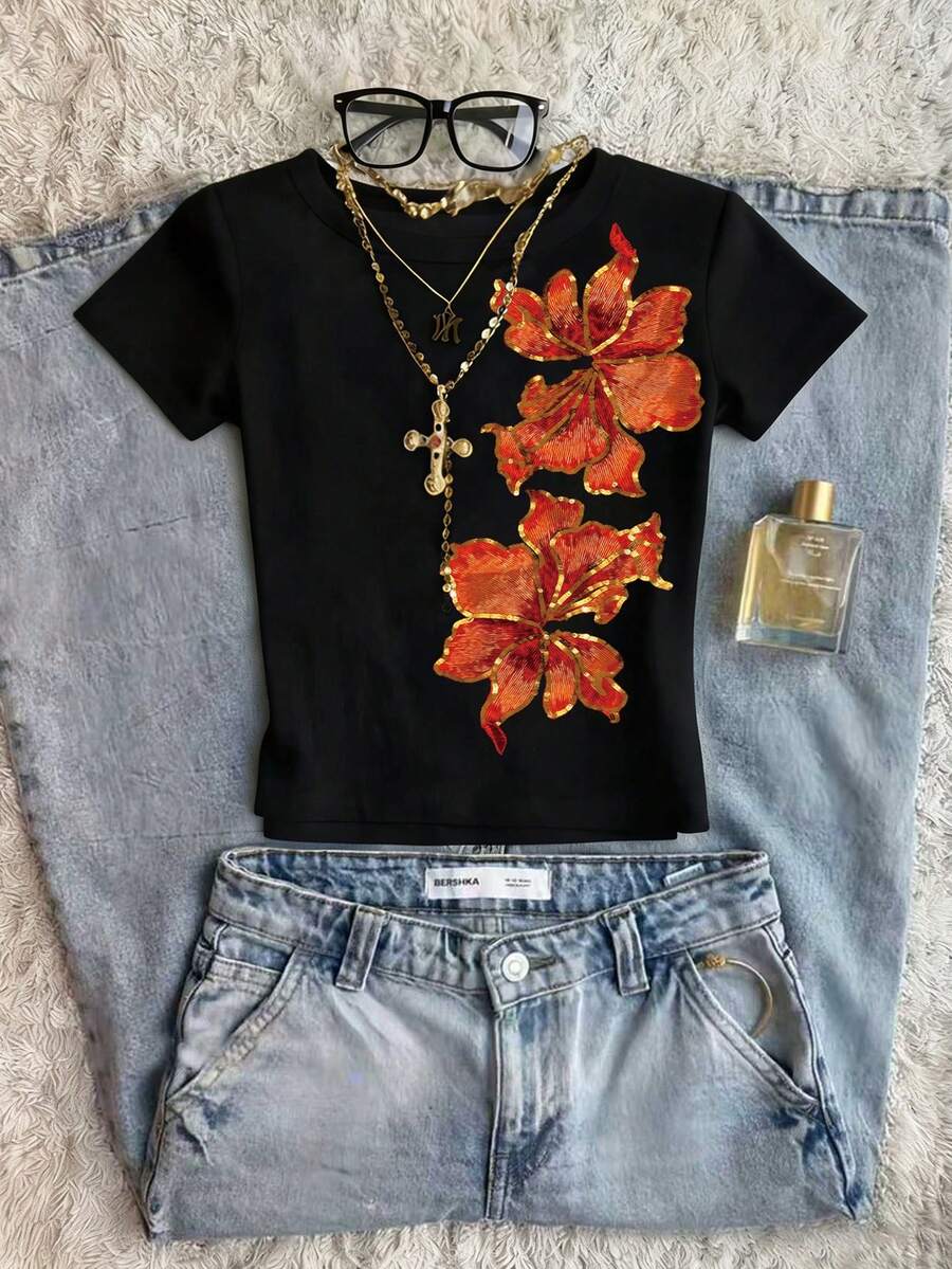 Glimmora Áo thun ngắn tay in hoa dành cho nữ - màu đen - Xem 1
