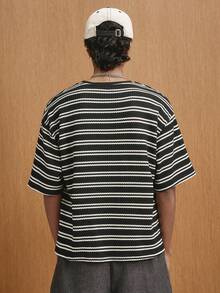 TOKVUE Camiseta casual de manga corta de cuello redondo con estampado de rayas para hombre, verano - Blanco y Negro - Ver 2