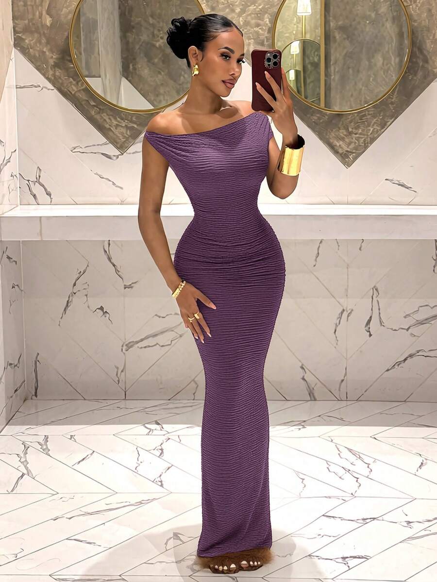 Slaydiva 2025秋冬季新年、情人节、派对、宴会、约会、生日派对、学院风、学生装、日常出行、百搭基础款、休闲、邮轮旅行、爆款、优雅、通勤、商务休闲、优雅浪漫性感派对、性感、不对称肩部无袖紧身长裙、棕色纹理竖条纹面料、派对长裙、秋冬连衣裙、女装 - 淺灰紫 - 查看 1