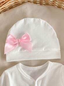 新生女宝宝礼盒套装，包含蝴蝶结皇冠印花长袖连体衣、手套和帽子，共3件套 - 白色 - 查看 6