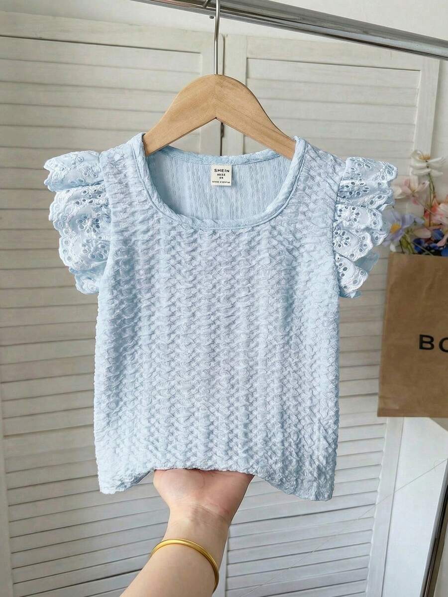 SHEIN 女童花卉图案、度假风、度假上衣、串珠上衣、荷叶边上衣、派对上衣、背心、优雅针织荷叶边蕾丝边短款女童衬衫、派对上衣、女童衬衫、儿童衬衫、女童夏季上衣、可爱女童上衣 - 淺藍色 - 查看 1