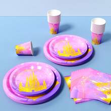 梦幻公主城堡一次性餐盘、餐巾纸和杯子套装，可供8位客人使用。这款一次性派对用品套装（包括餐盘、餐巾纸和杯子）非常适合生日派对、婚礼和家庭野餐。 - 查看 4