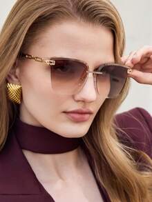 Visivana 1pc Women's Metal Square Rimless Cut-Edge Sunglasses, Personalized Gradient Hollow Temple, Retro Elegant European And American Fashionable, Suitable For Holiday, Travel, Party Beach Accessories For Women Sun Glasses Sunglasses Shades Basics And Suit For Sweater Jeans Sweatpants Hoodie Jackets Dress And Long Sleeve Shirt Fashionable Shade Elegant Outfit Family Outings Travel Vacation Holiday For Summer Beach Vacation,Outdoor,Travel - Ombre - View 2