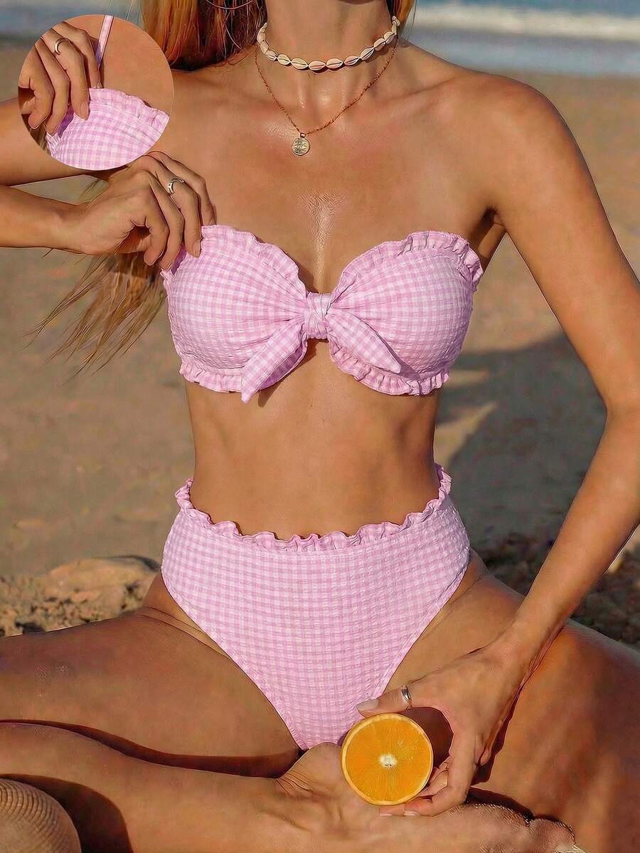 Swim Mod 女士粉色甜美比基尼两件套，采用质感泡泡面料，胸前饰有蝴蝶结，高腰荷叶边下摆，复古千鸟格图案，挂脖系带设计，可爱又充满活力，适合海滩、泳池派对、情人节等场合。 - 粉色 - 查看 1