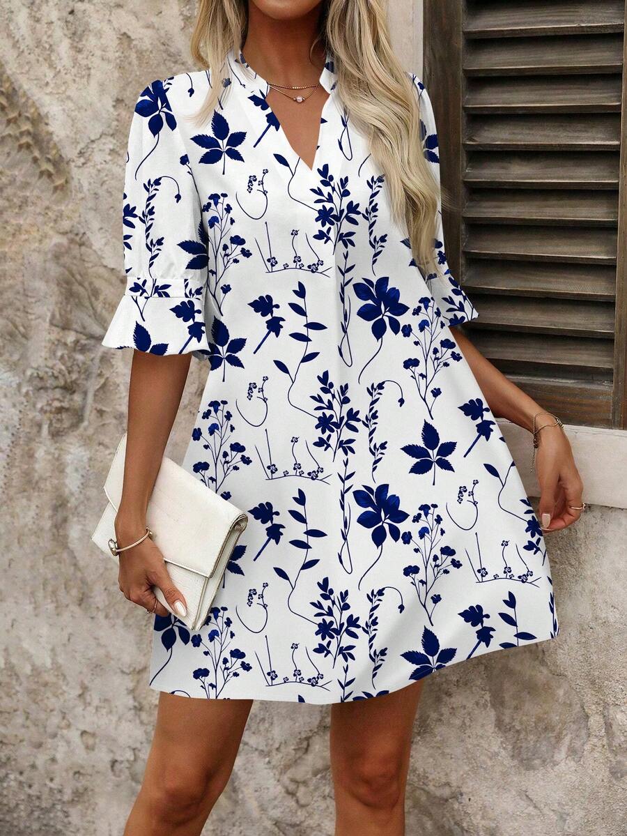 EMERY ROSE Elegant Blue & White Floral Print Plus Size Dress, Suitable For Summer Vacation - Multicolor - View 1