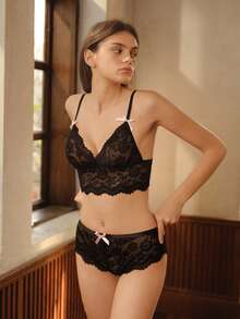 2-Piece Floral Lace Lingerie Set - Adjustable Strap Breathable Knit Bra & Bow Panty - Women's All-Season Underwear - Black - View 7