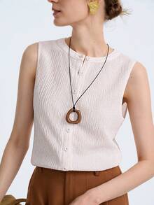 Aalyst Damen Sommer Ausflug, Date, Neujahr, Valentinstag, Ostern, Muttertag, Musikfestival, Naher Osten, Hochzeit, Sophisticated, Modisch, Elegant, Vintage, Casual, Minimalistisch, Pendeln, Romantisch, Urlaub ärmellose strukturierte Jacquard Rundhals Knopfleiste Figurbetontes Tank Top, Milchig Weiß - Beige - Übersicht 1